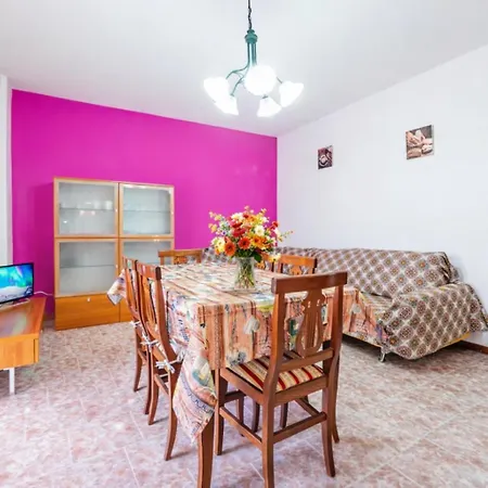 Relax Near And Free Parking Διαμέρισμα *